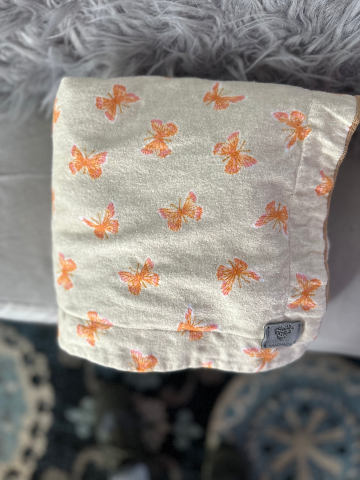 Gorro y manta para bebé a juego
